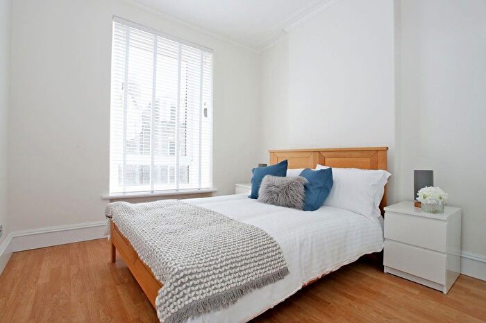 2 Bedroom Flat To Rent In A Lamond Place, Aberdeen, AB25