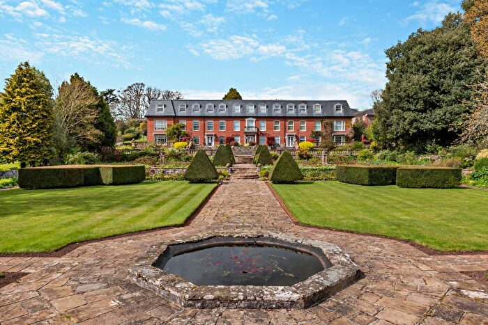 5 Bedroom Villa For Sale In Lindridge, Teignmouth, TQ14