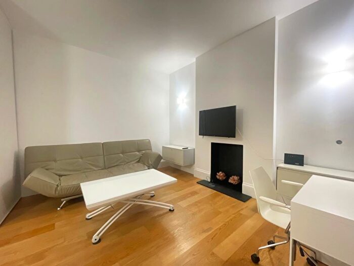 Studio To Rent In Wilbraham Place, Belgravia, London, SW1X