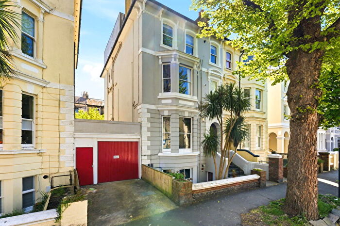 1 Bedroom Flat For Sale In Ventnor Villas, Hove, BN3