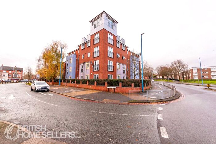 2 Bedroom Apartment For Sale In Kinsey Road, Smethwick, West Midlands, B66