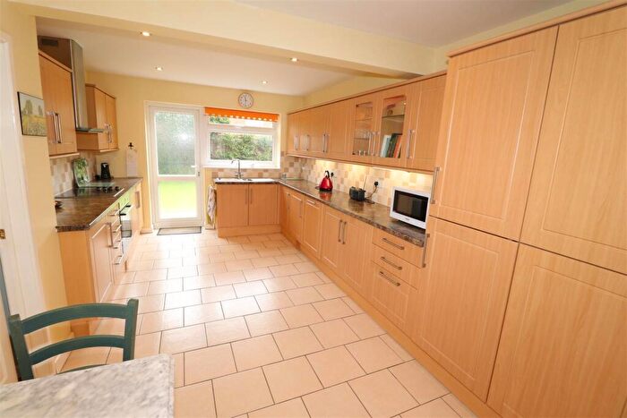 3 Bedroom Detached Bungalow For Sale In Eden Croft, Kenilworth, CV8