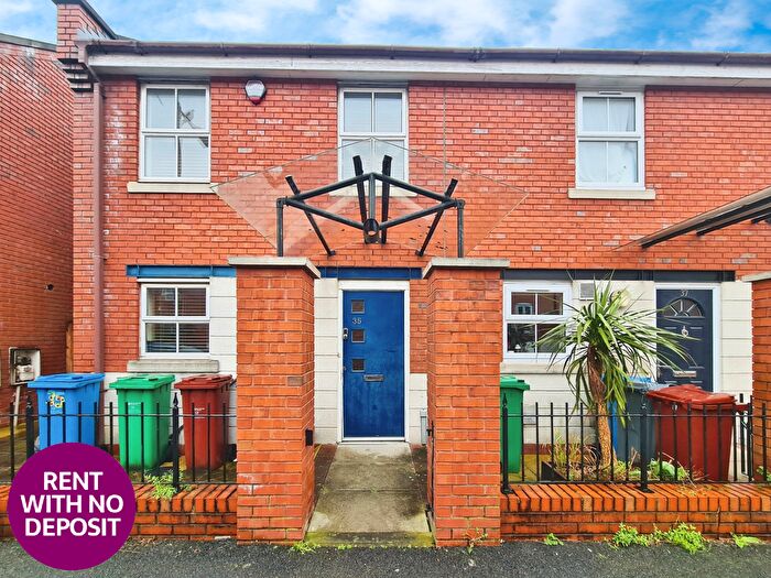 3 Bedroom Semi Detached House For Sale In Peregrine Street, Manchester City Centre, Hulme, M15