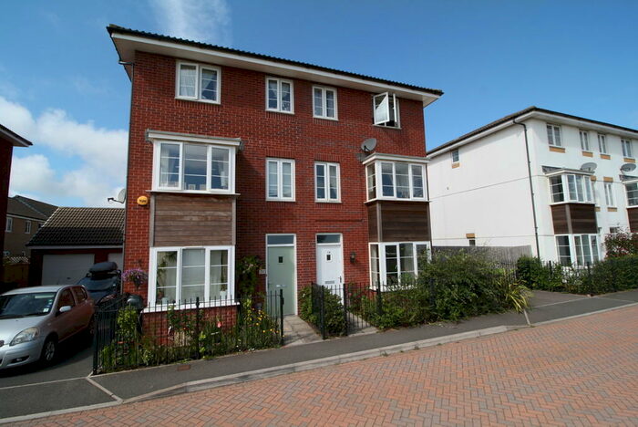 4 Bedroom Terraced House To Rent In Jack Sadler Way, Exeter, EX2