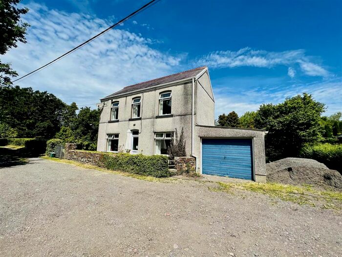 4 Bedroom Detached House For Sale In Station Road, Llanmorlais, Swansea, SA4