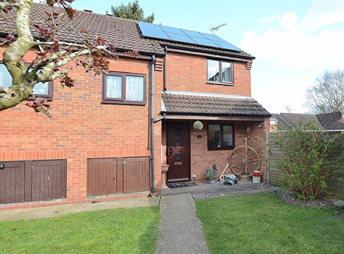 3 Bedroom End Of Terrace House For Sale In Albany Place, Woodhall Spa, LN10