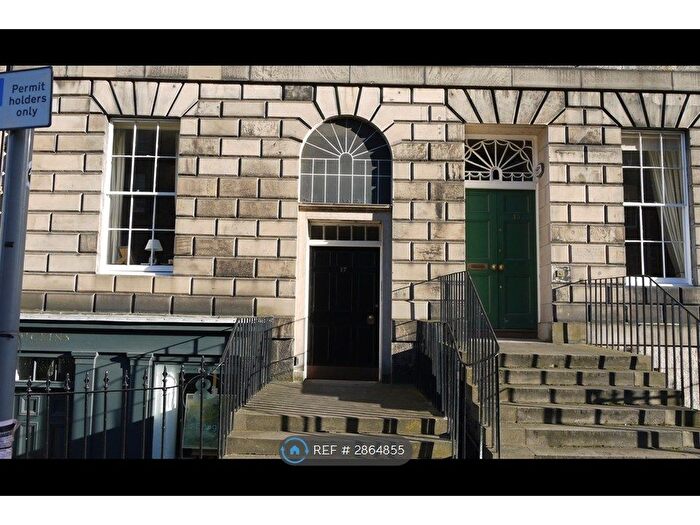 3 Bedroom Flat To Rent In New Town, Edinburgh, EH3