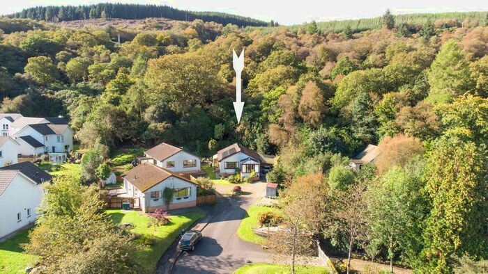 3 Bedroom Bungalow For Sale In Southern Beeches, Sandbank, Dunoon PA23