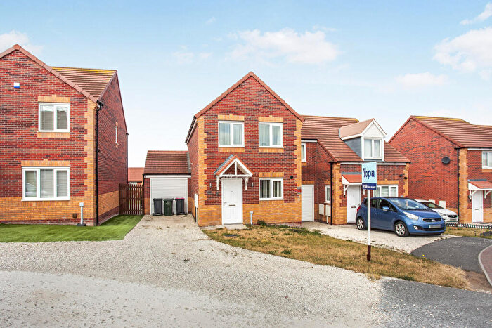 3 Bedroom Semi-Detached House For Sale In Hobson Way, Rotherham, S65