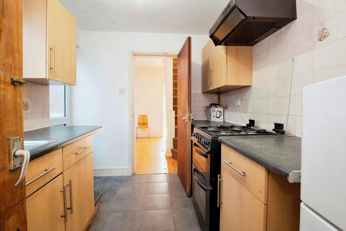 2 Bedroom Terraced House To Rent In Upper Kincraig Street, Roath, Cardiff, CF24