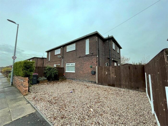 3 Bedroom Semi-Detached House To Rent In Buckingham Road, Cadishead, Manchester, M44