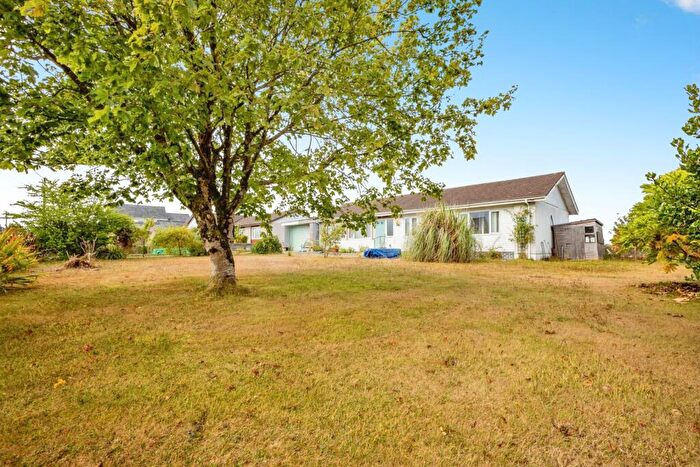 4 Bedroom Bungalow For Sale In Lady Road, Blaenporth, Cardigan, Ceredigion, SA43