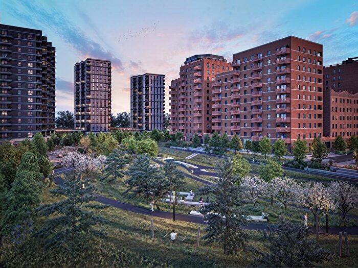 3 Bedroom Flat For Sale In Kent Avenue, Dagenham, RM9