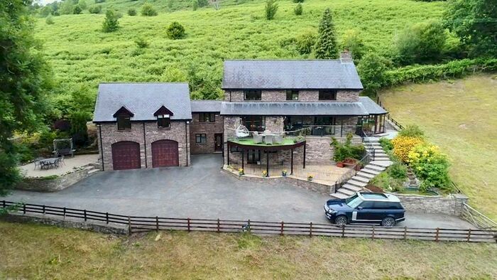 6 Bedroom Detached House For Sale In Llandeilo Graban, Builth Wells, Powys, LD2