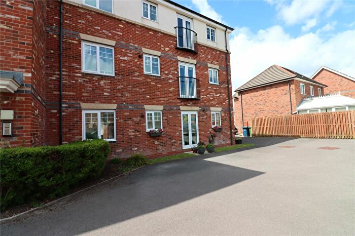 2 Bedroom Flat For Sale In Dunns Way, Blaydon-on-Tyne, NE21