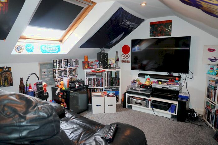 2 Bedroom End Of Terrace House For Sale In Somerville Drive, The Murray, East Kilbride, G75