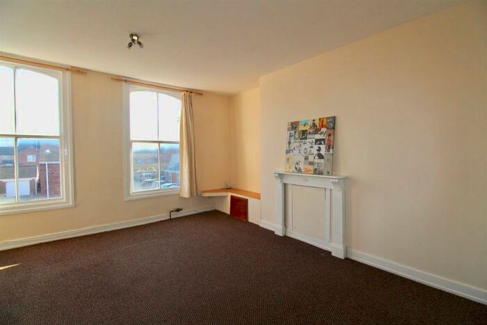 3 Bedroom Flat To Rent In Coltman Street, Hull, HU3