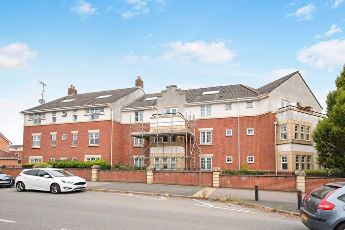 2 Bedroom Flat For Sale In Spinner Croft, Chesterfield, S40