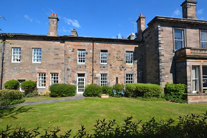 2 Bedroom Flat To Rent In Willowbrae Road, Edinburgh, EH8