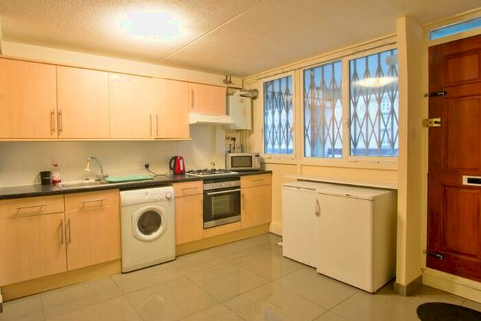 4 Bedroom Flat To Rent In Paveley Street, London, NW8