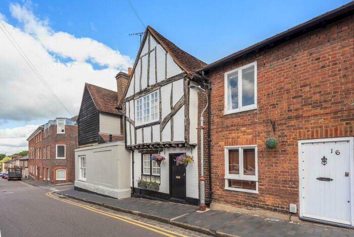 2 Bedroom House To Rent In Lower Dagnall Street St. Albans, AL3
