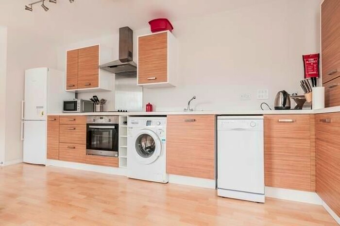 1 Bedroom Flat To Rent In Lochend Park View, Edinburgh, EH7