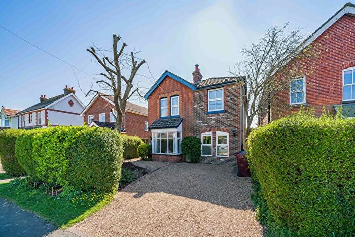 4 Bedroom Detached House For Sale In Breach Avenue, Southbourne, Emsworth, PO10