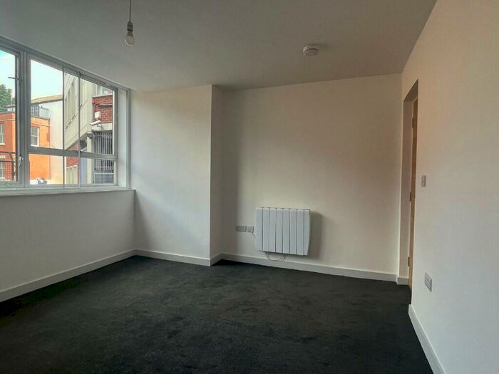 1 Bedroom Flat To Rent In Flat, West Bars, Chesterfield, Derbyshire, S40