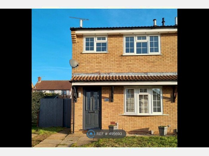 3 Bedroom Semi-Detached House To Rent In Coleness Road, Ipswich, IP3