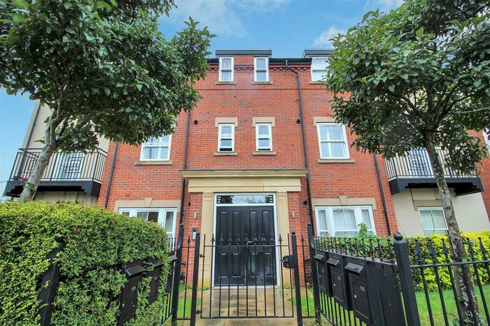 2 Bedroom Apartment To Rent In Shottery Road, Stratford-upon-Avon, CV37