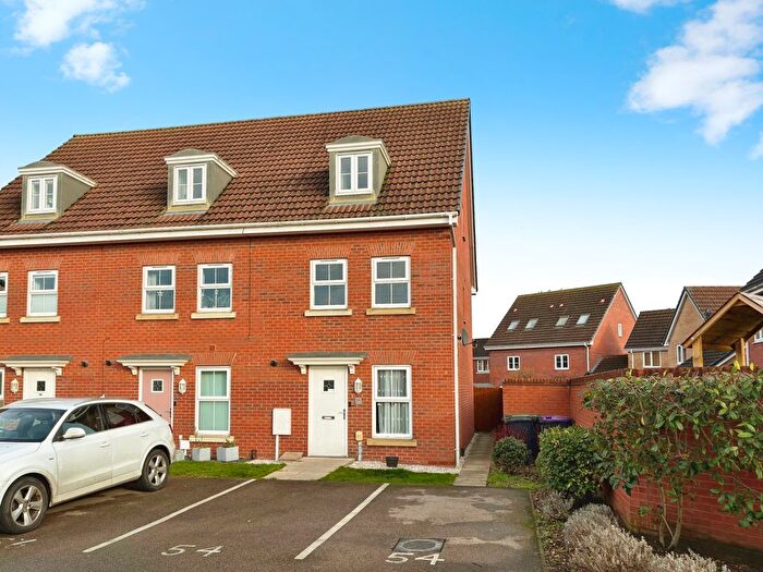 3 Bedroom End Terrace House For Sale In Taurus Avenue, North Hykeham, LN6