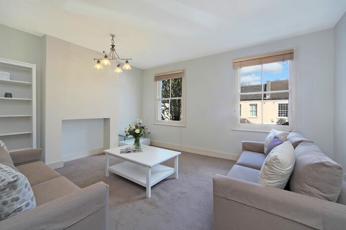 2 Bedroom Maisonette To Rent In Hugon Road, Fulham, London, SW6