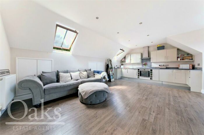 1 Bedroom Apartment To Rent In Coombe House, South Croydon, CR0