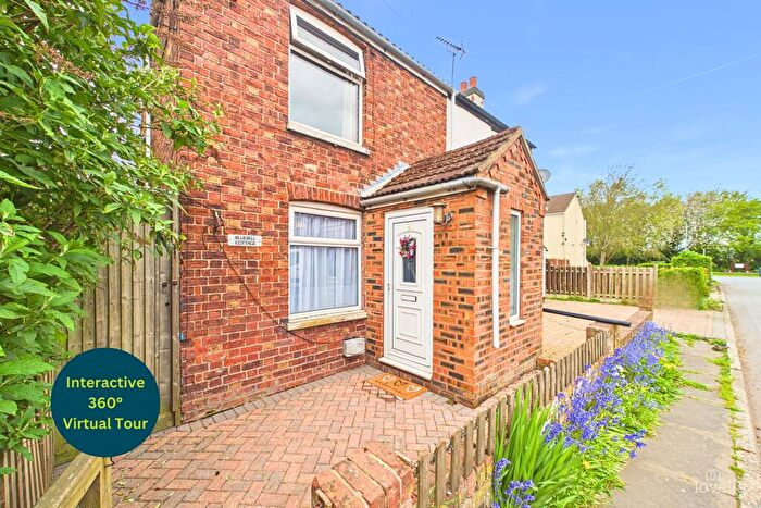 2 Bedroom Semi Detached House For Sale In Townside, East Halton, North Lincolnshire, DN40
