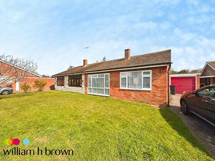 2 Bedroom Bungalow To Rent In Longfields, St. Osyth, Clacton-On-Sea, CO16