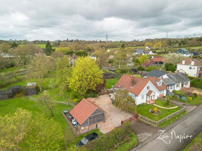 3 Bedroom Detached House For Sale In Rettendon Common, CM3