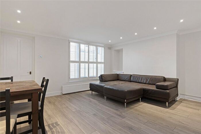 2 Bedroom Apartment To Rent In New North Road, Islington, London, N1