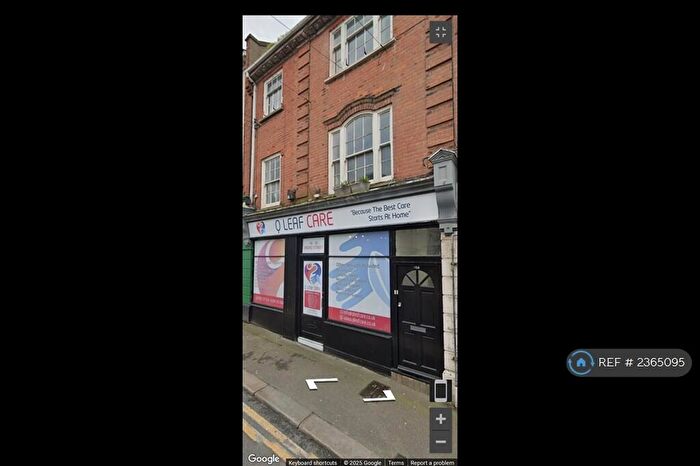 2 Bedroom Flat To Rent In Broad Street, Deal, CT14