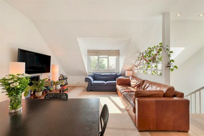2 Bedroom Flat To Rent In Redcliffe Gardens, SW10