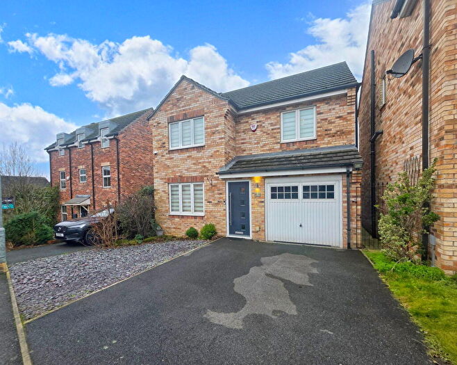 4 Bedroom Detached House For Sale In Cypress Heights, Barnsley, S71