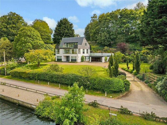 5 Bedroom Detached House For Sale In Woods End, Bramerton, Norwich, Norfolk, NR14