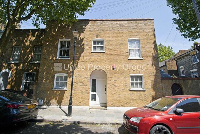 4 Bedroom Terraced House To Rent In Cardigan Road, London, E3