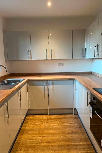 2 Bedroom Flat To Rent In Garstang Road, Preston, PR1