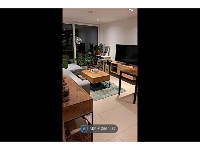 1 Bedroom Flat To Rent In East Road, London, N1