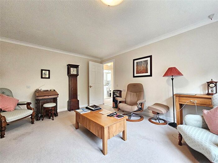 2 Bedroom Apartment For Sale In Spring Meadows, Midhurst, West Sussex, GU29