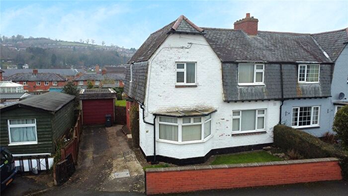 4 Bedroom Semi-Detached House For Sale In Erw Wen, Welshpool, Powys, SY21