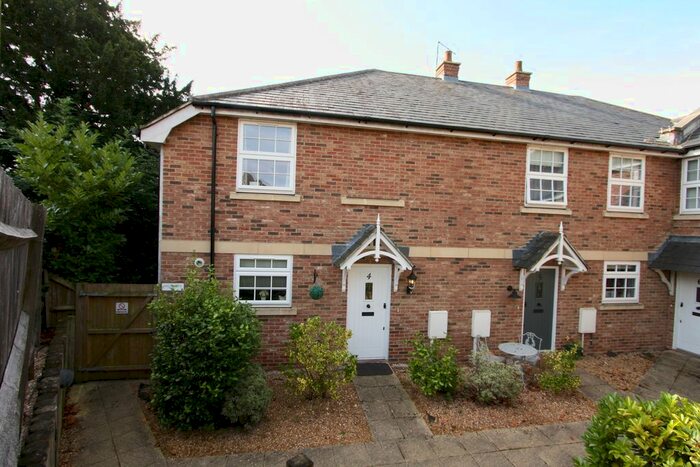 2 Bedroom End Of Terrace House To Rent In Highgate Mews, Hawkhurst, Cranbrook, TN18