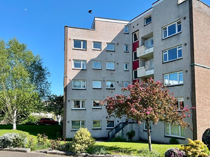 3 Bedroom Flat To Rent In Falcon Court, Morningside, Edinburgh, EH10