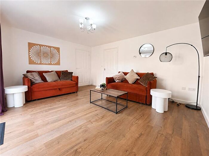 4 Bedroom House To Rent In Wendercliff Close, Bishops Cleeve, GL52