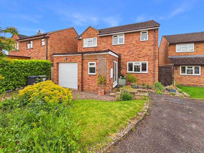 4 Bedroom Detached House For Sale In Chamwells Walk, Longlevens, Gloucester, GL2